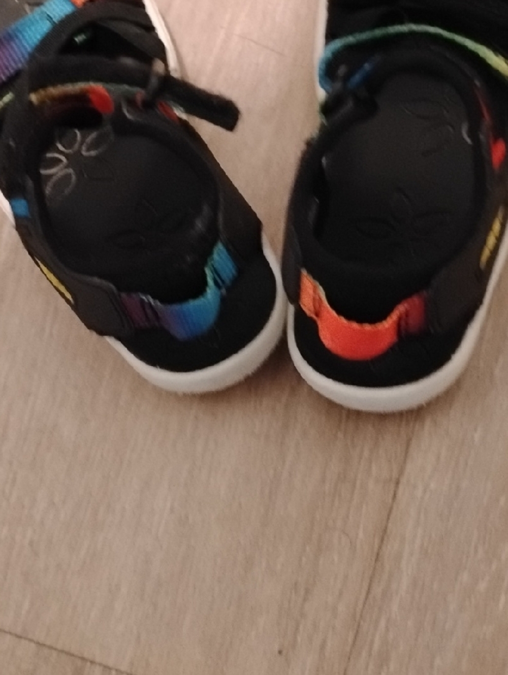 Keen Kids Black Sandals with Rainbow Straps - Picture 7 of 10